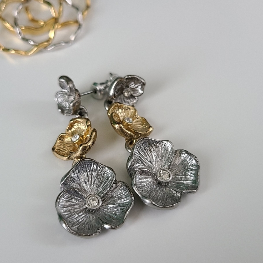 Unique jewelry collection